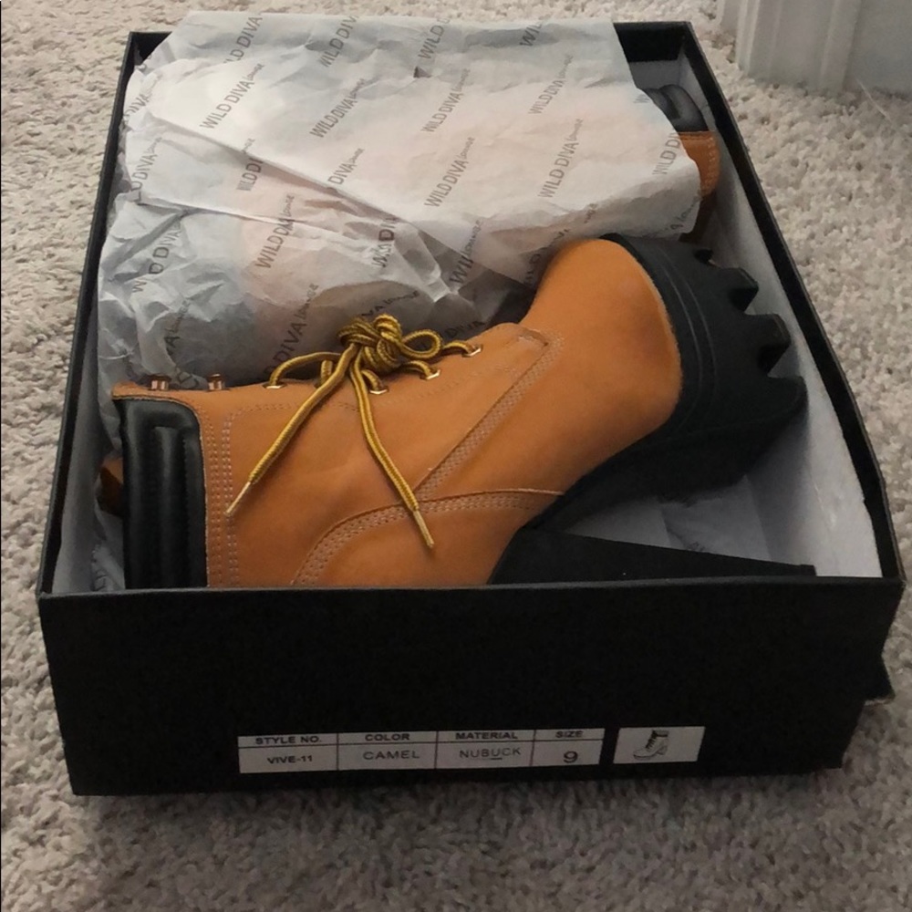 Nubuck (look like timberland chucky heels)